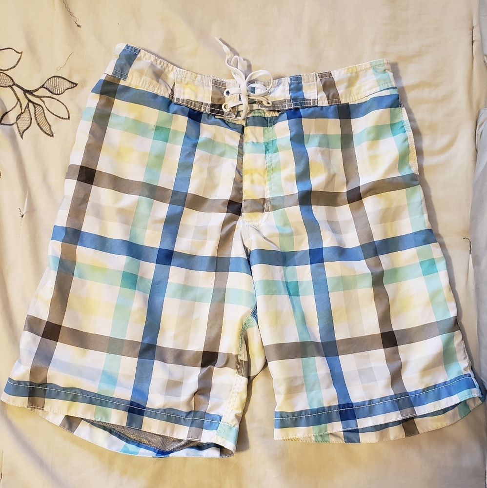 Men's Large swim trunks (Old Navy)